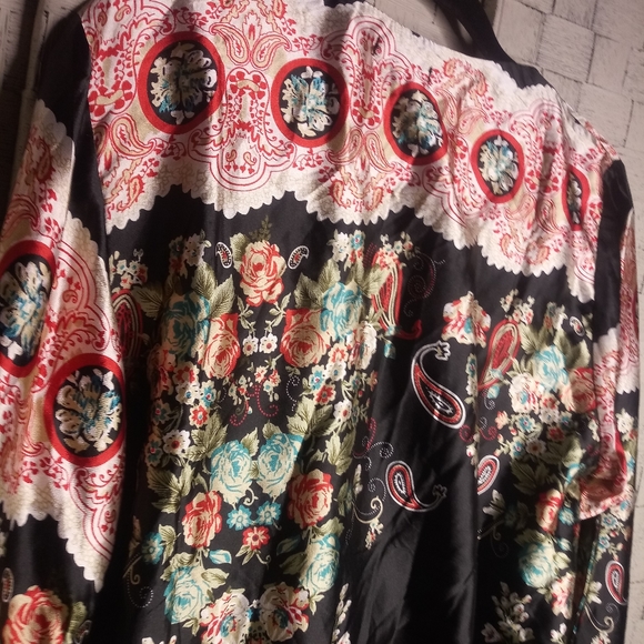 Dress - Picture 7 of 8